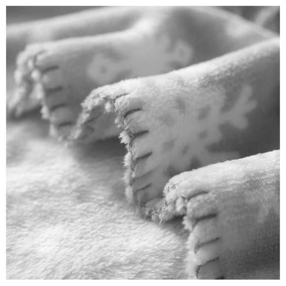 Holiday Mainstays Super Soft Plush Throw Blanket Poshmark